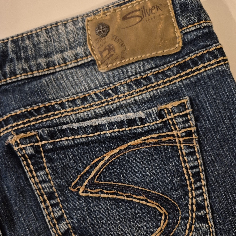 Frances 18" Bootcut Silver Jeans Size 28/33